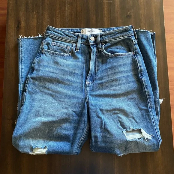 Hollister curvy ultra high rise vintage straight - Picture 6 of 6